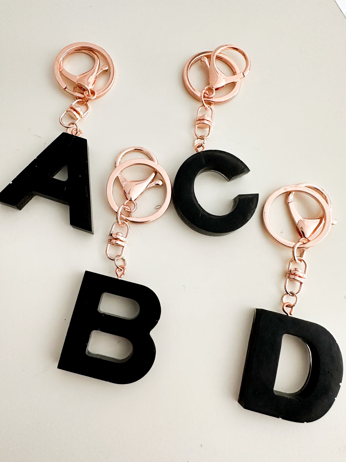 Black initial keychain *rose gold*