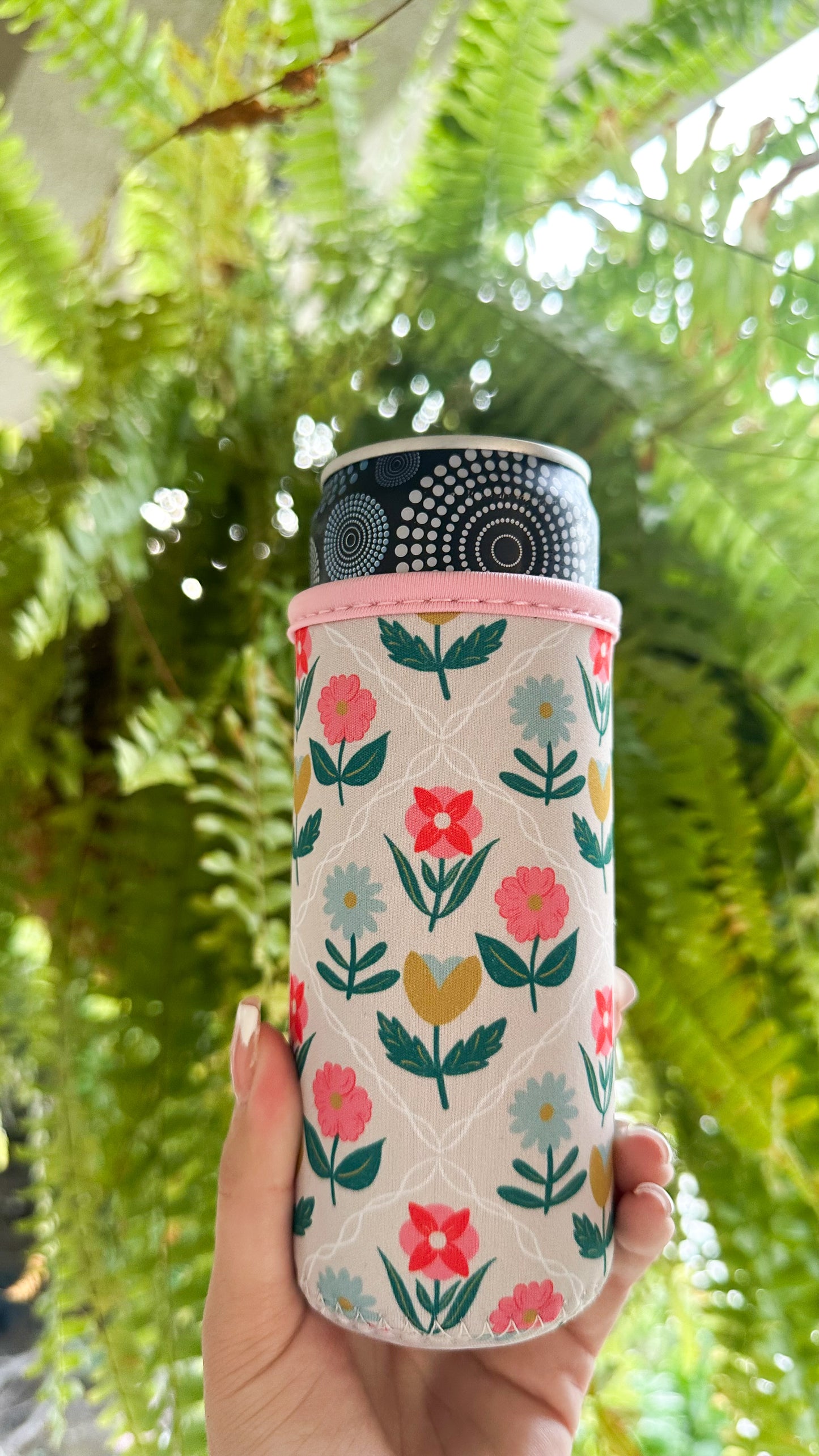 Vintage floral drink sleeve
