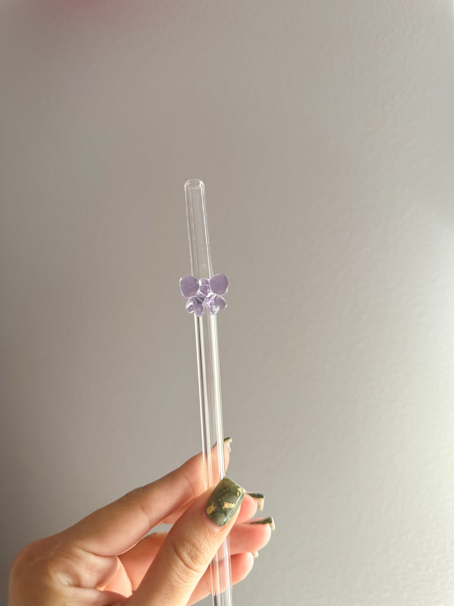 Bow charm glass straws