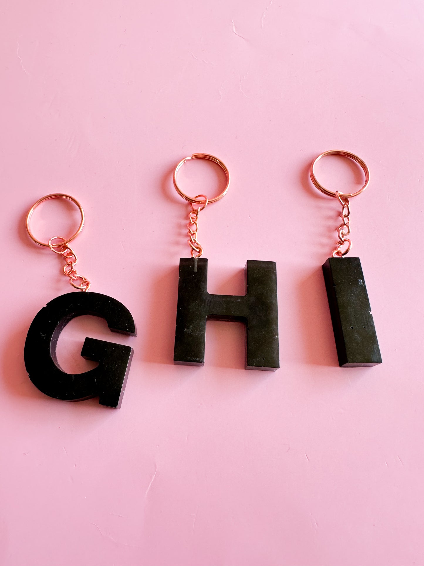 Black initial keychain *rose gold*