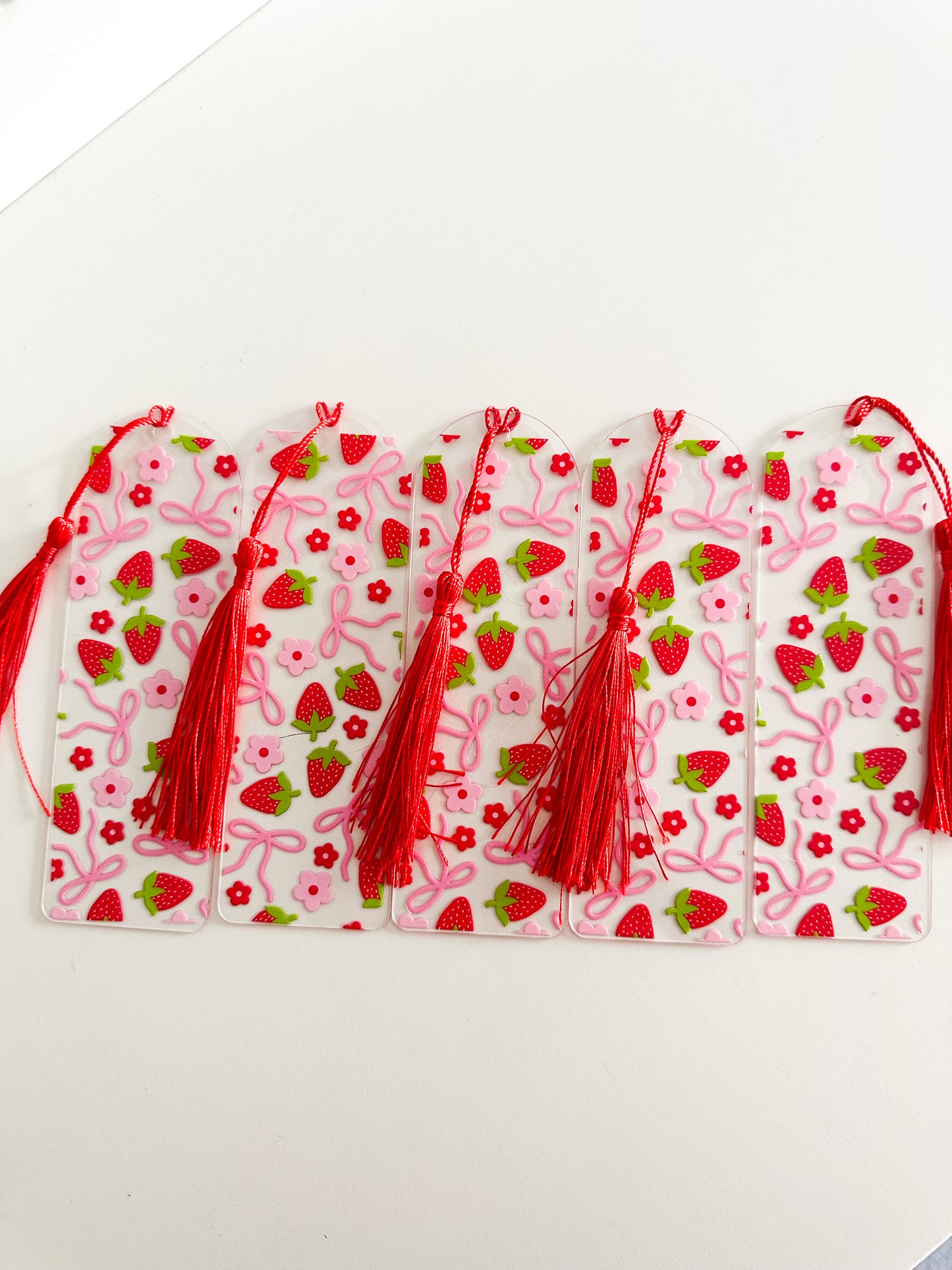 Strawberry & bows bookmark