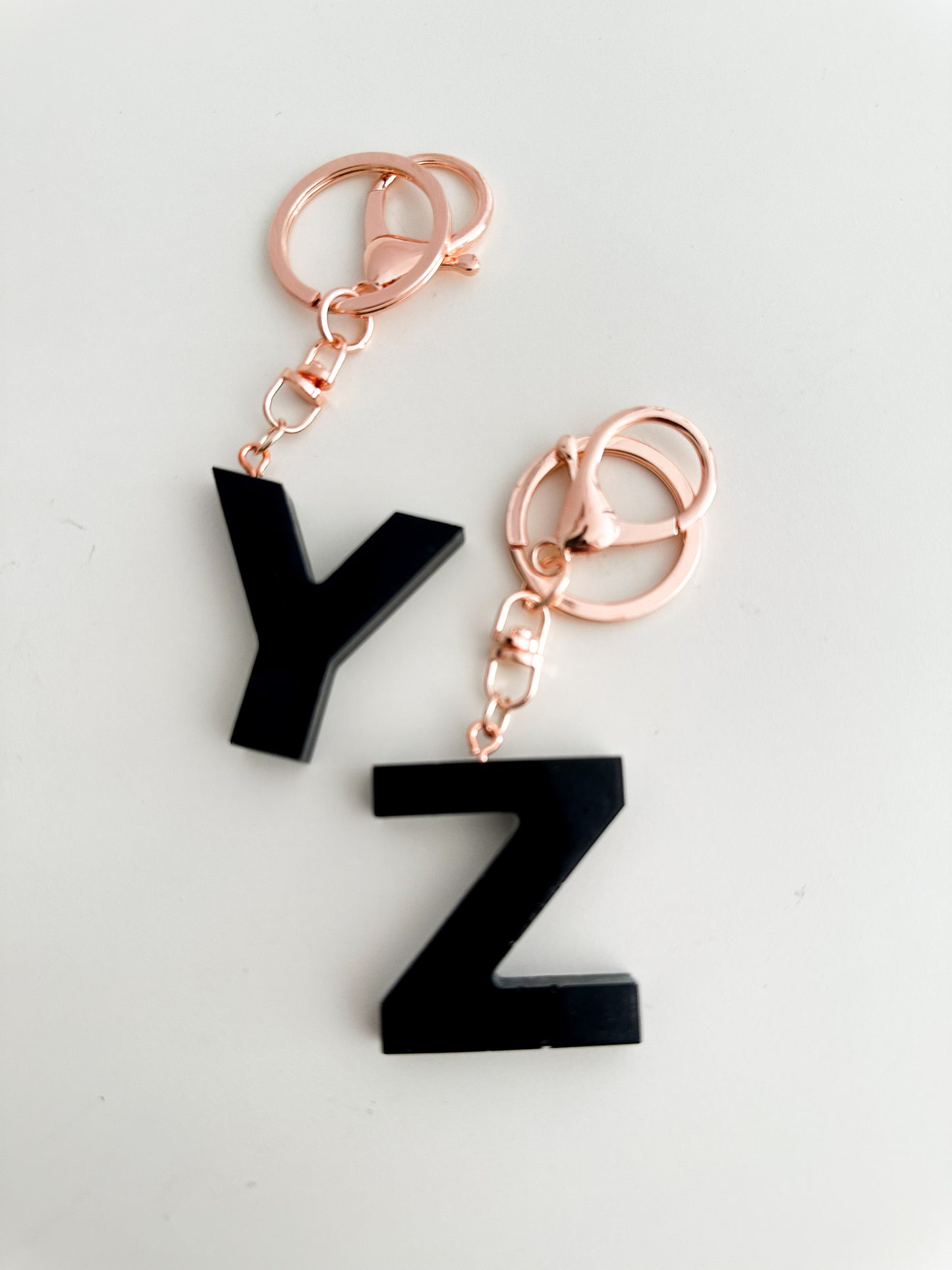 Black initial keychain *rose gold*