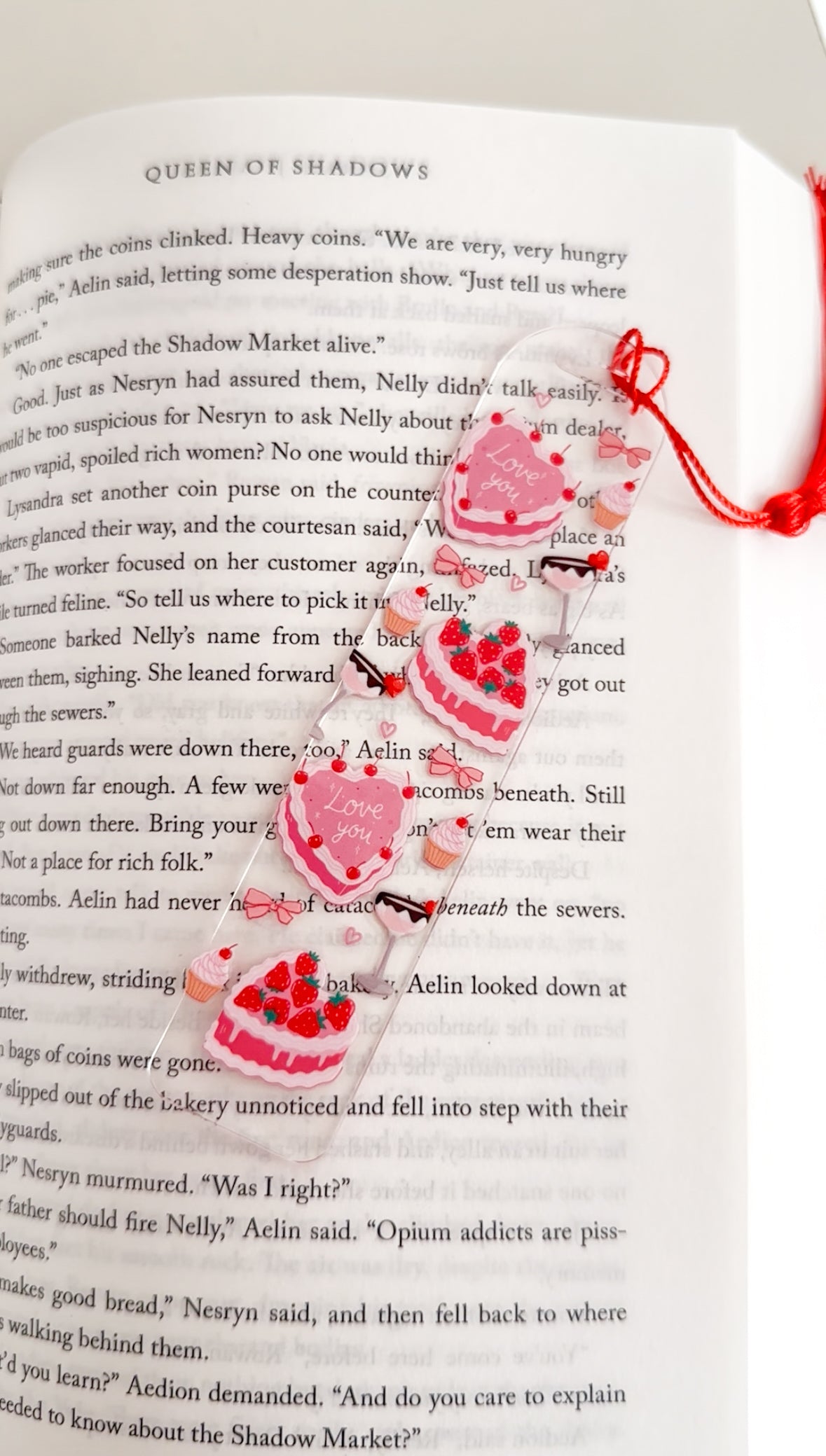 Valentine cake bookmark