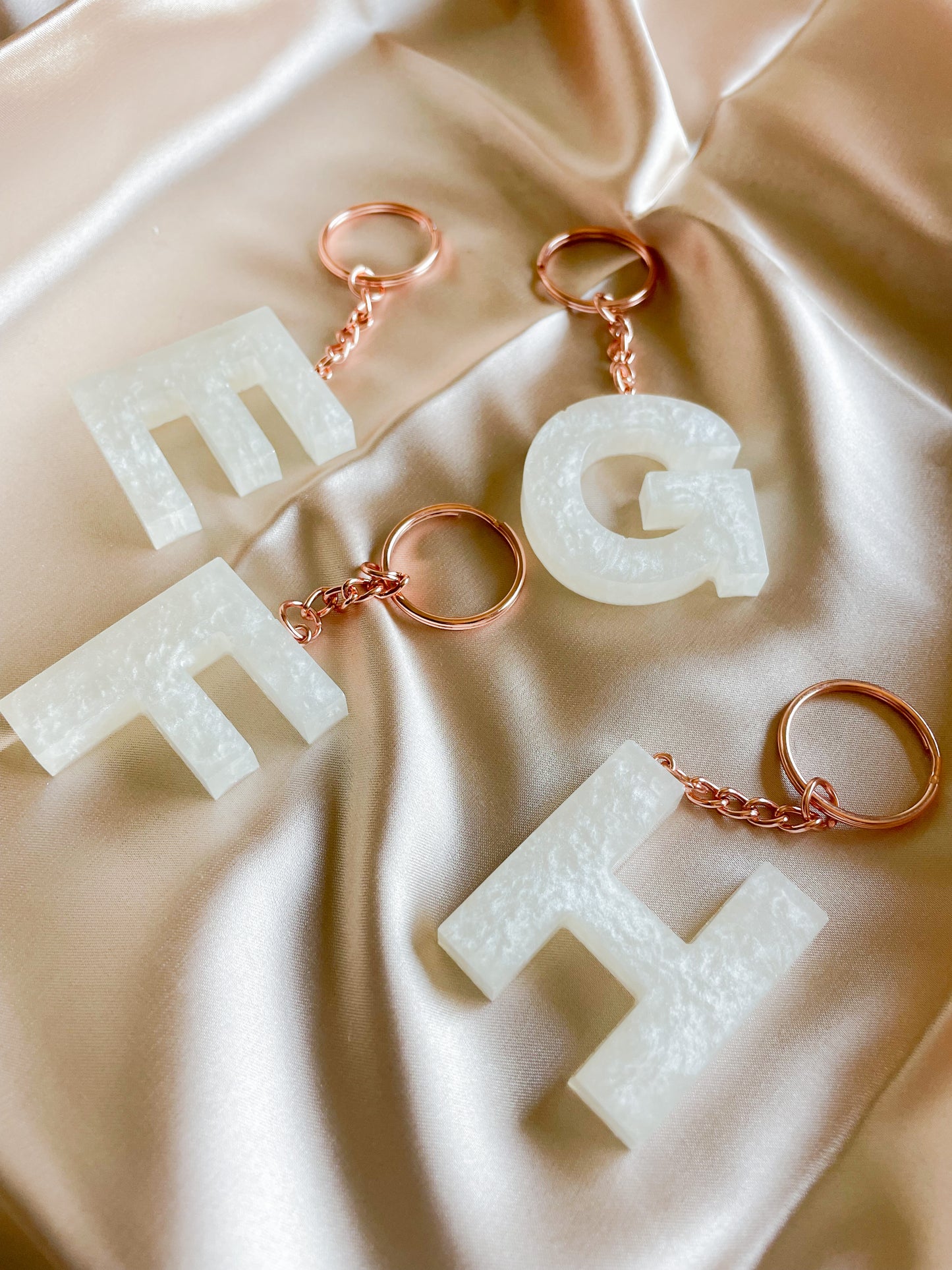 White initial keychain *Rose gold keychain*