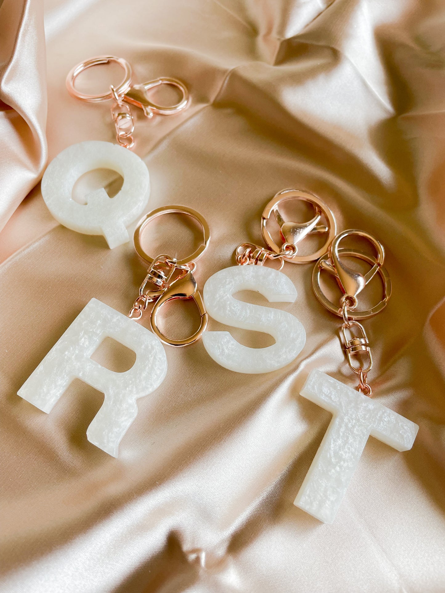 White initial keychain *Rose gold keychain*