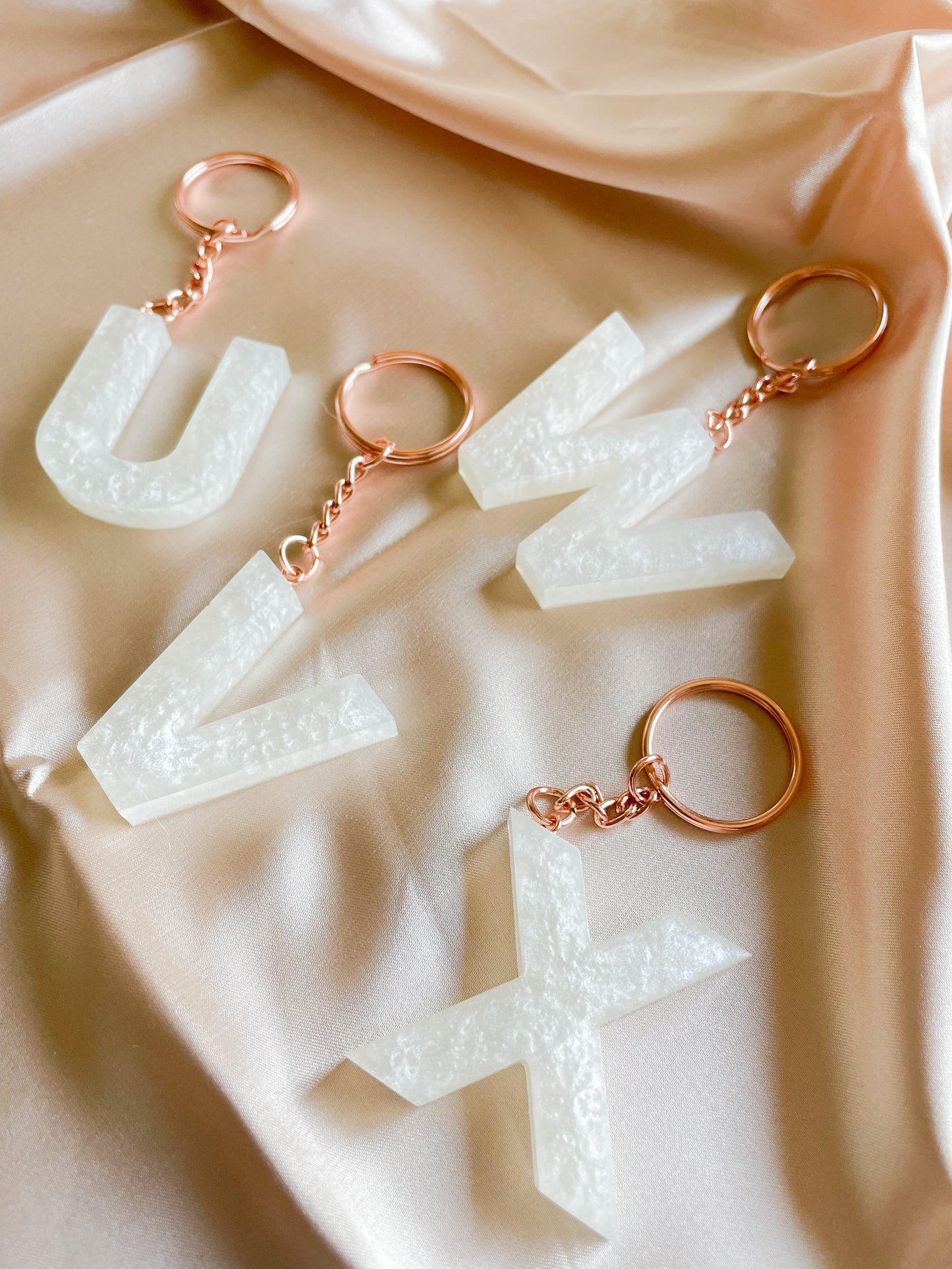 White initial keychain *Rose gold keychain*