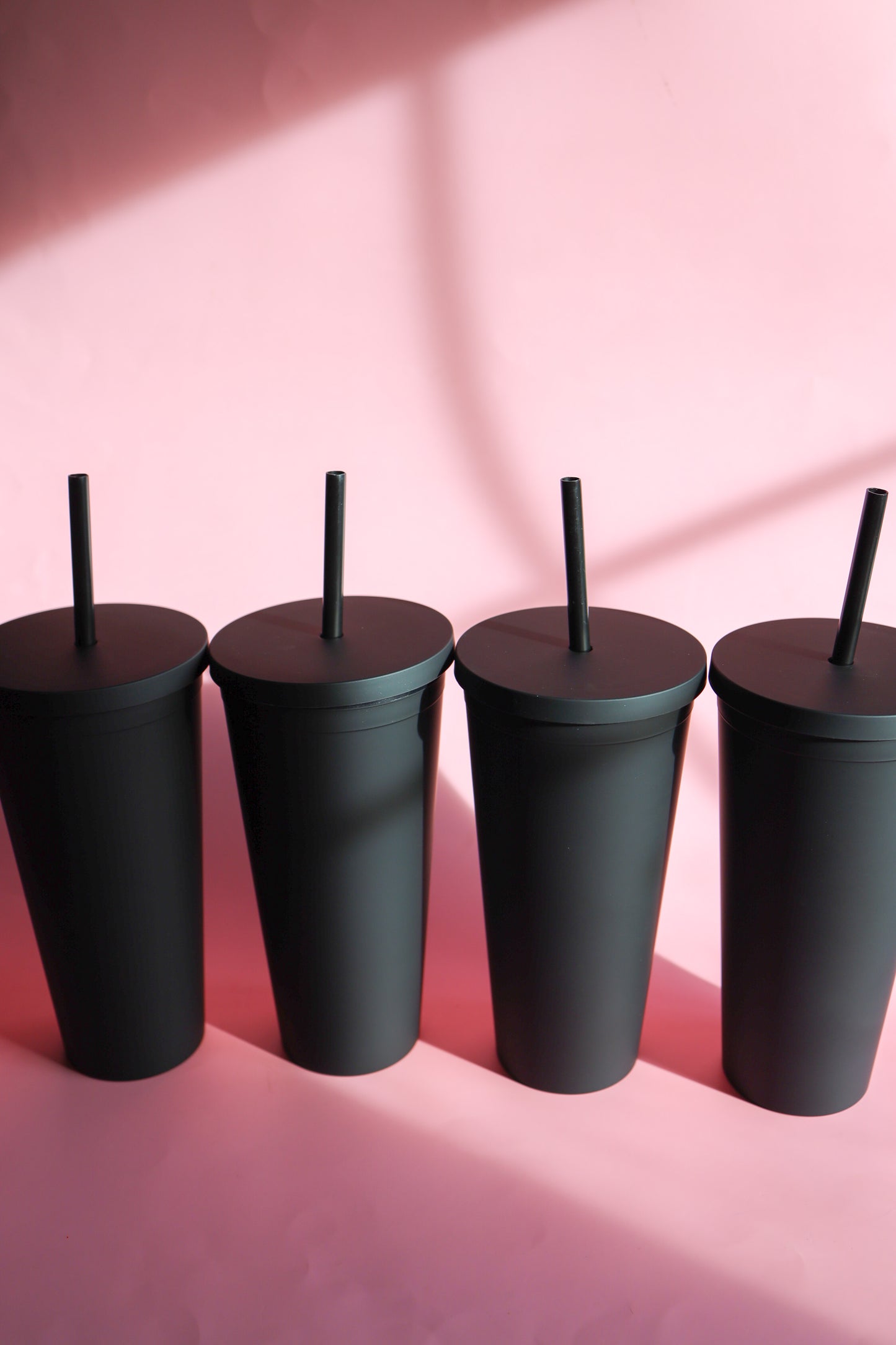 Black 22 oz classic tumbler
