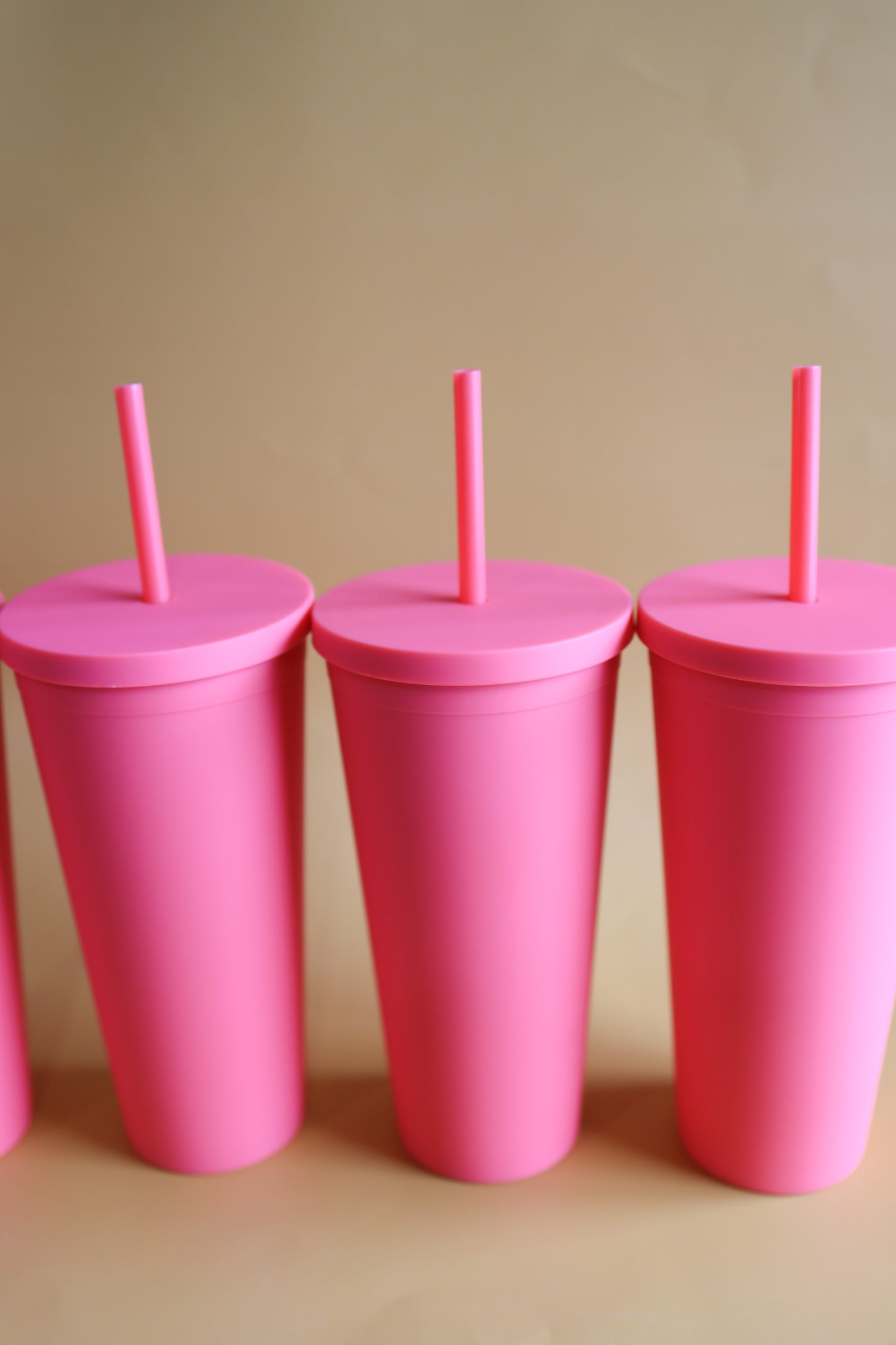Coral 22 oz classic tumbler