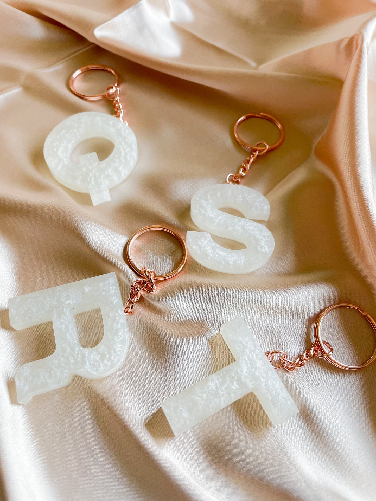 White initial keychain *Rose gold keychain*