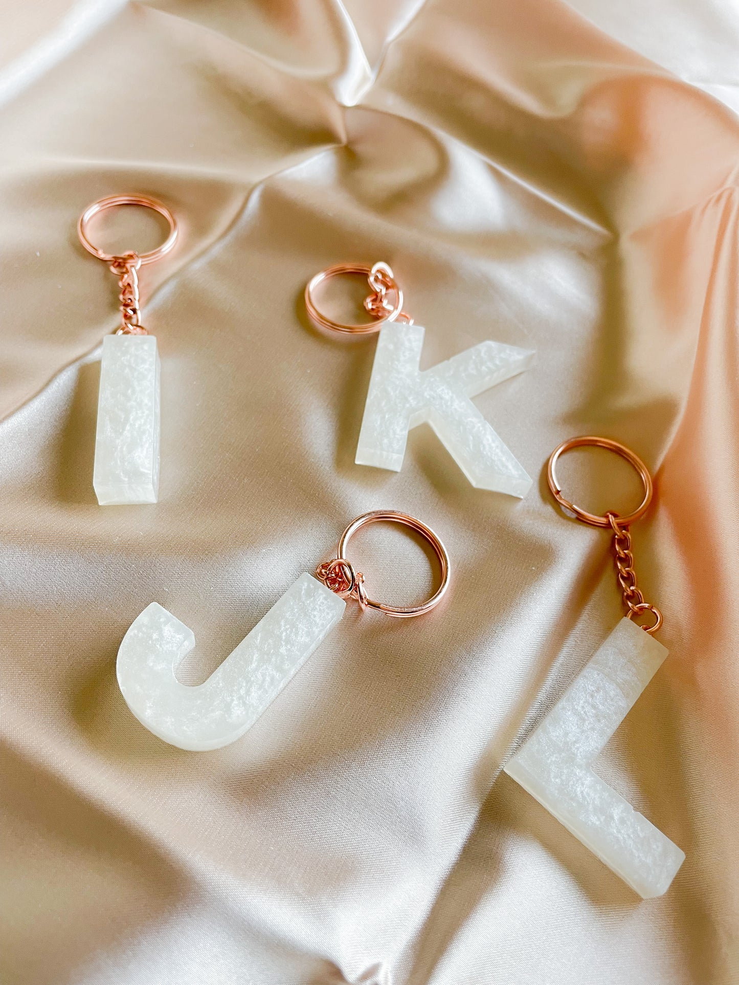 White initial keychain *Rose gold keychain*
