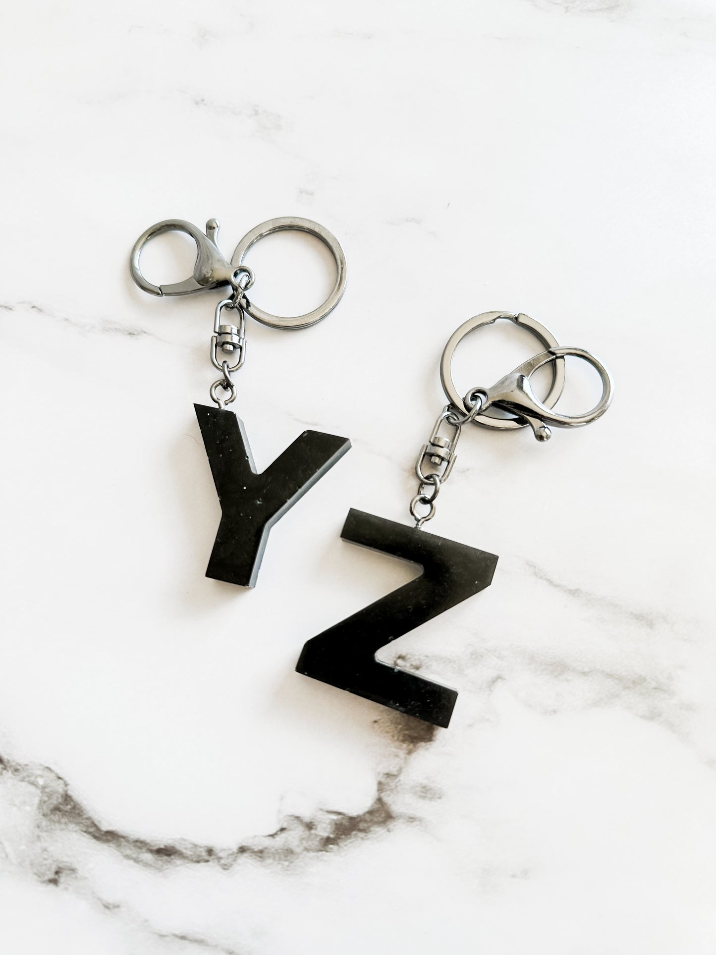 Black initial keychain *black*