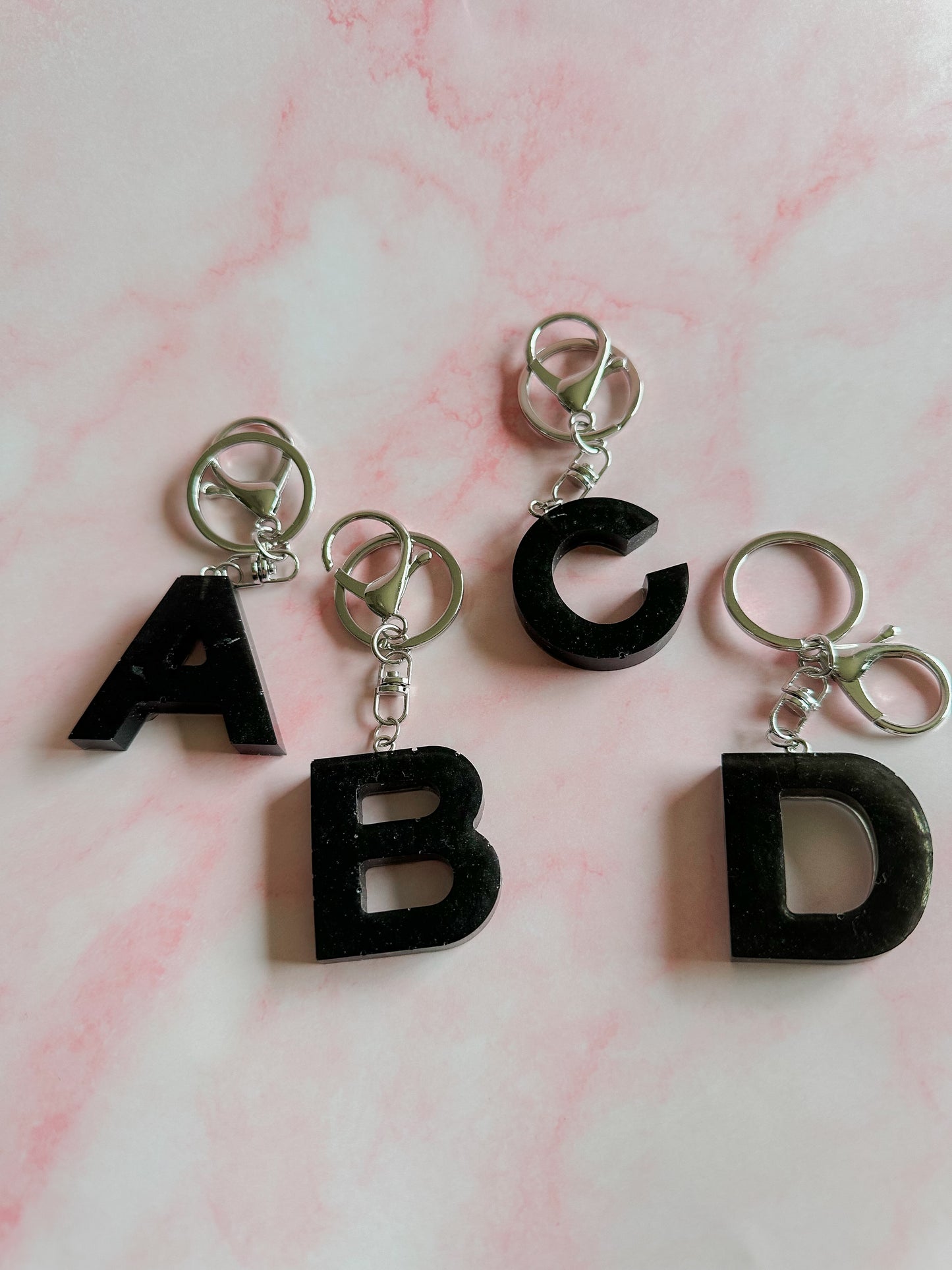 Black initial keychain *silver*