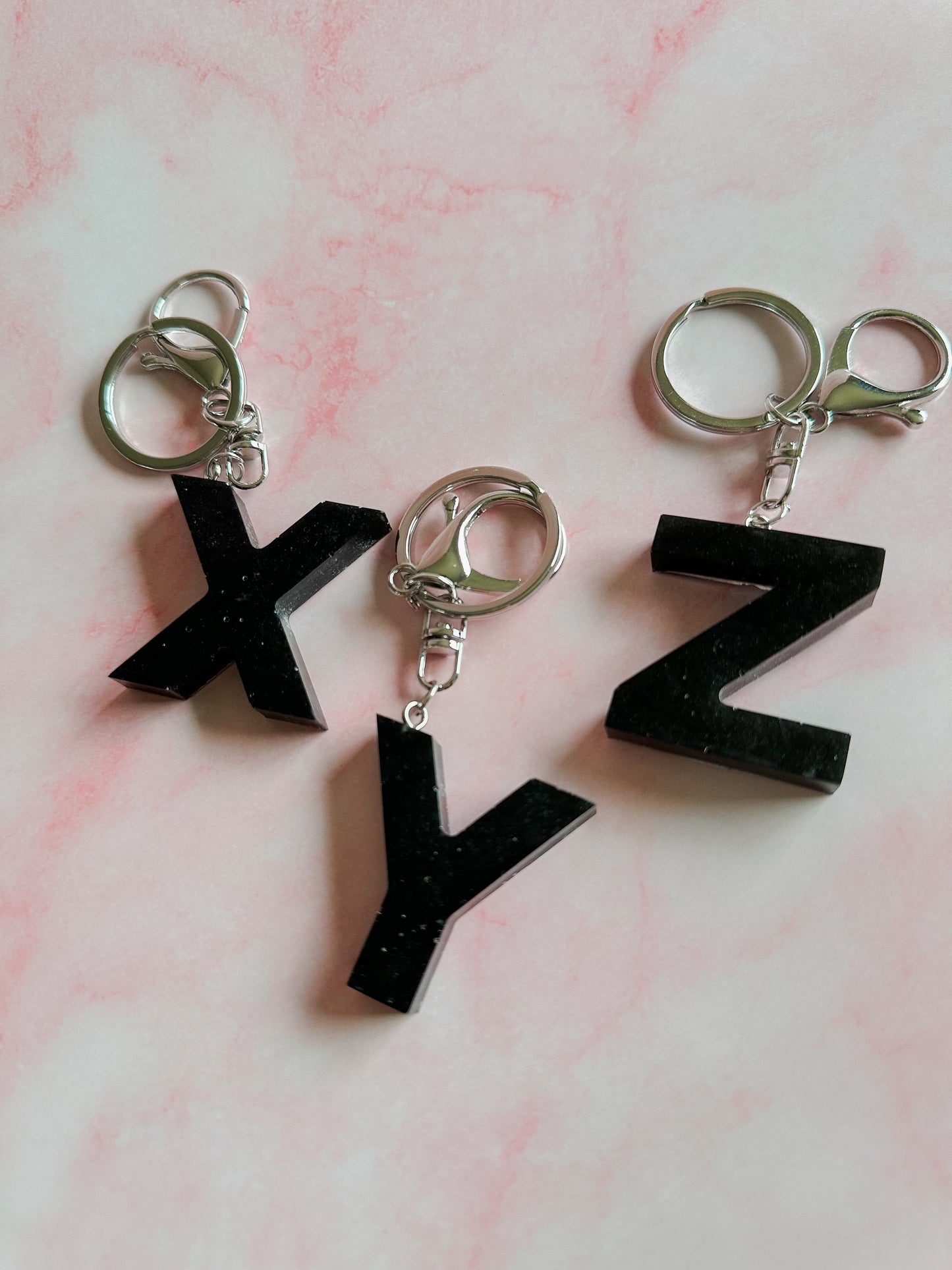 Black initial keychain *silver*