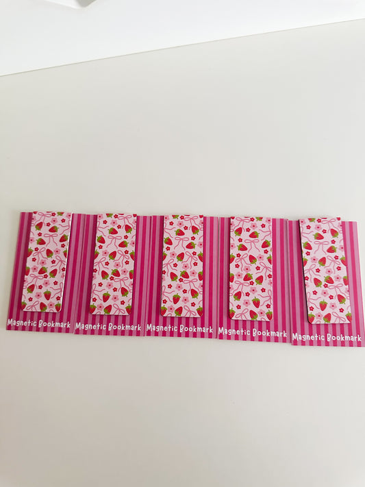 Strawberries & bows magnetic bookmark