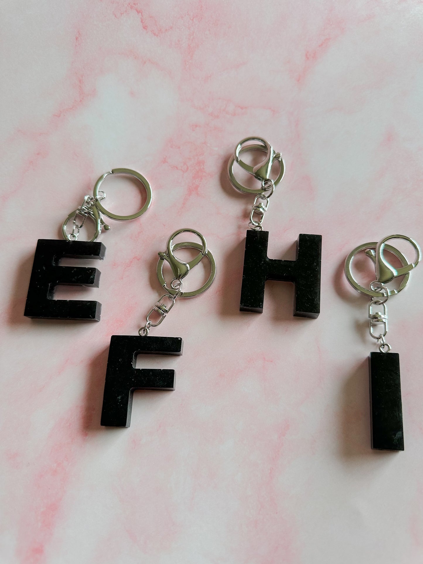 Black initial keychain *silver*