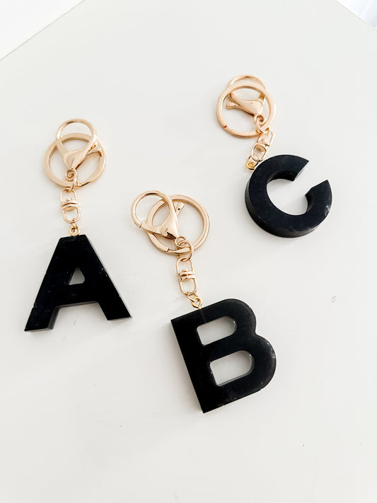 Black initial keychain *gold*