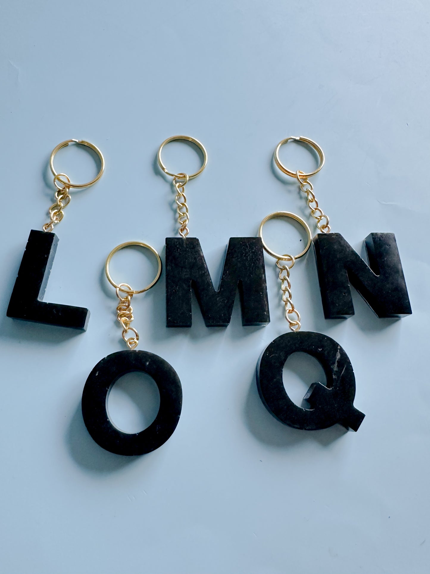 Black initial keychain *gold*