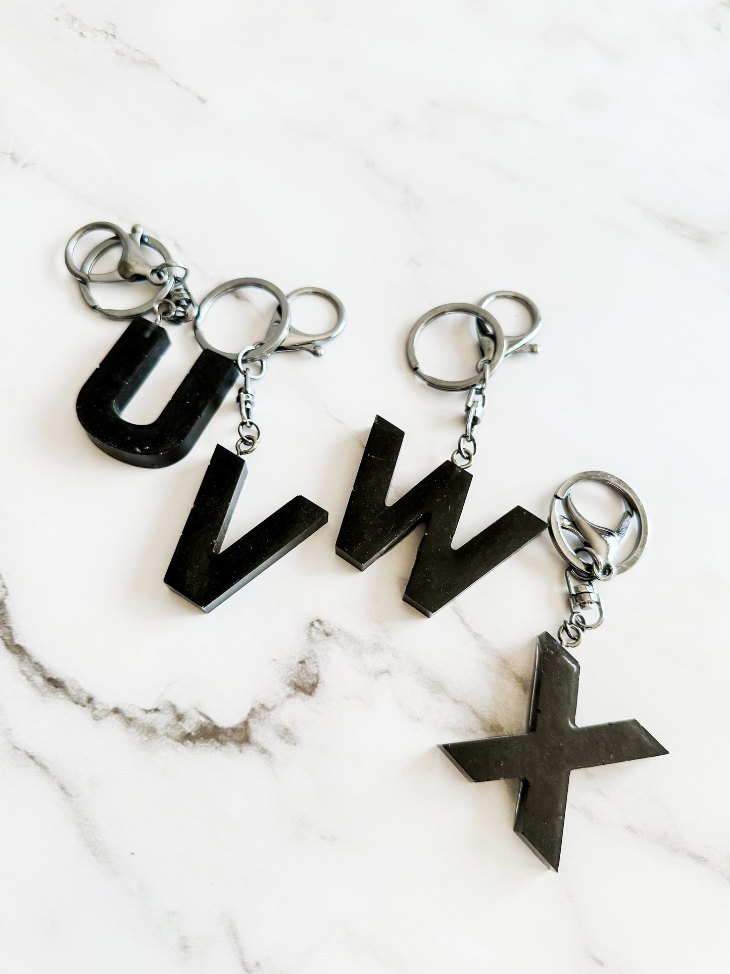 Black initial keychain *black*