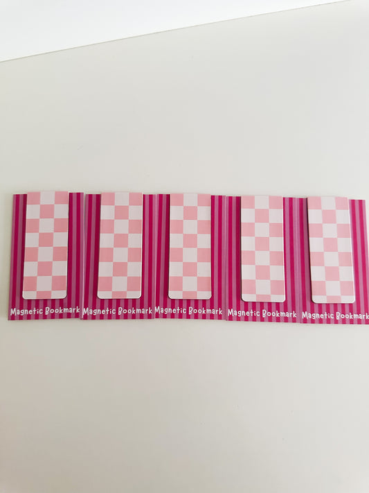 Pink checkered magnetic bookmark