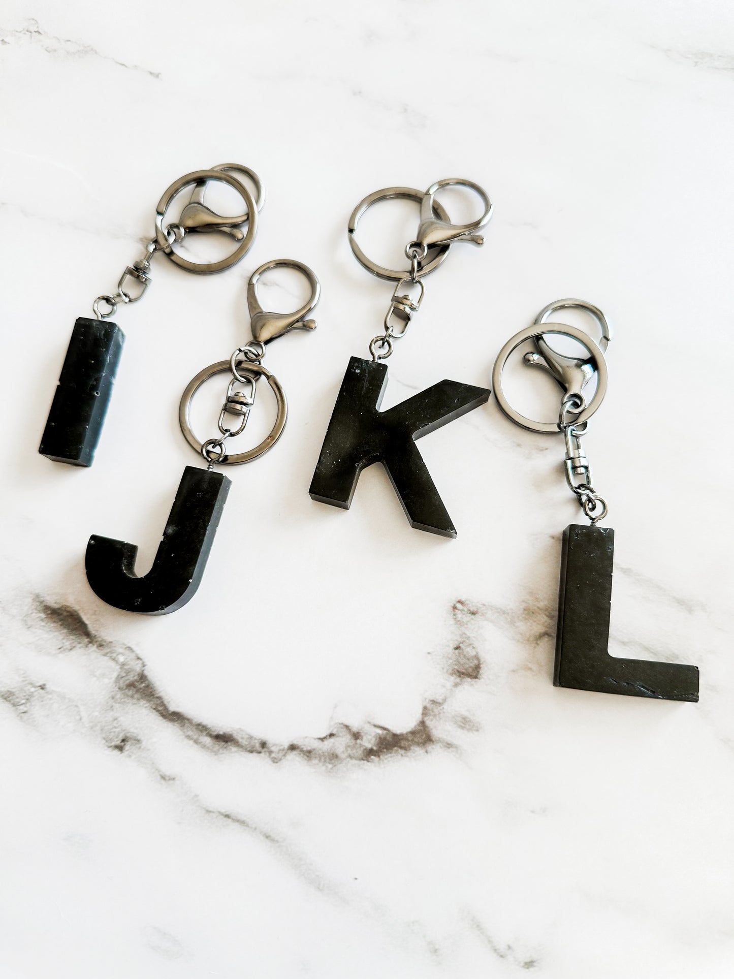 Black initial keychain *black*