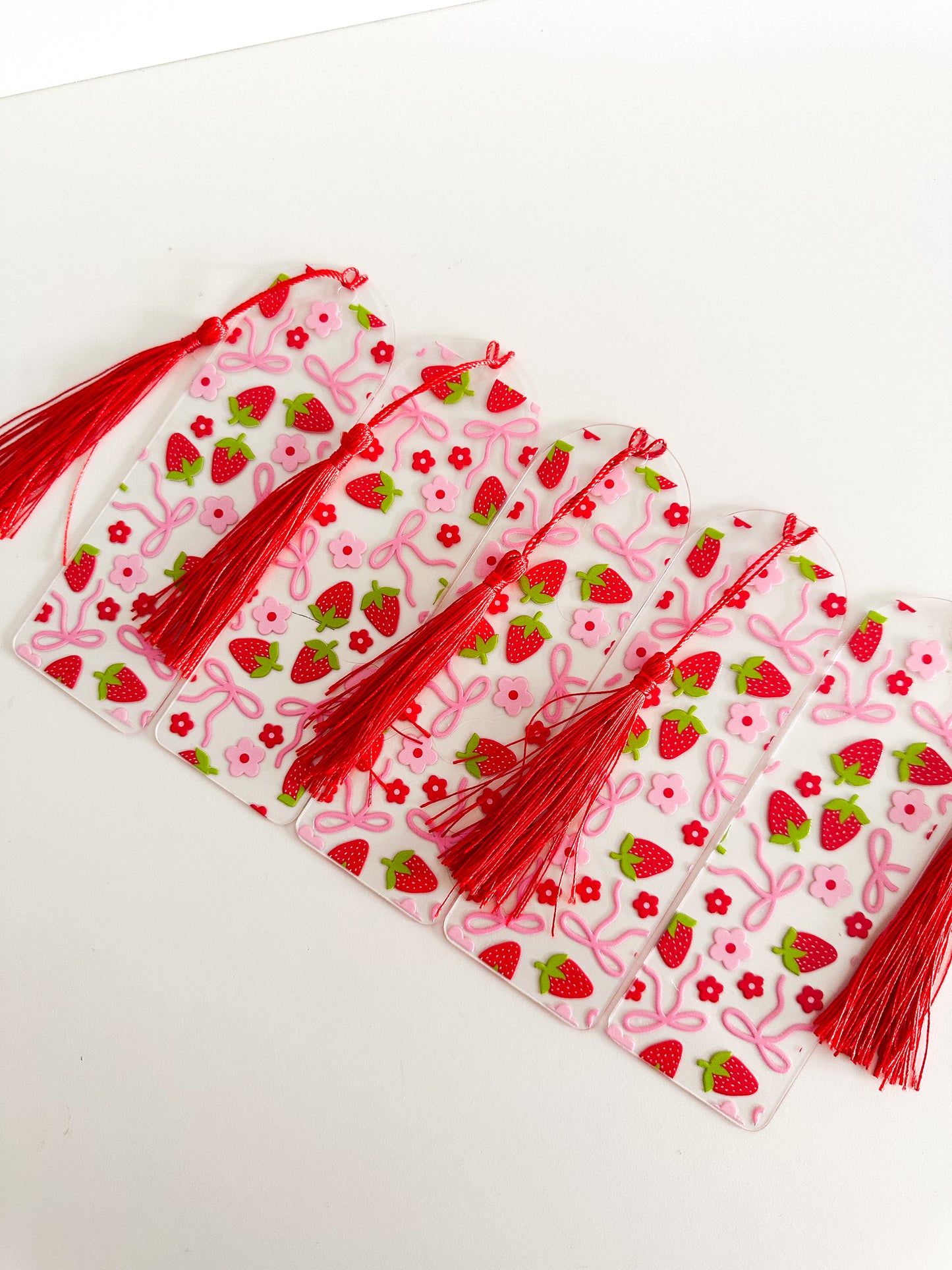 Strawberry & bows bookmark