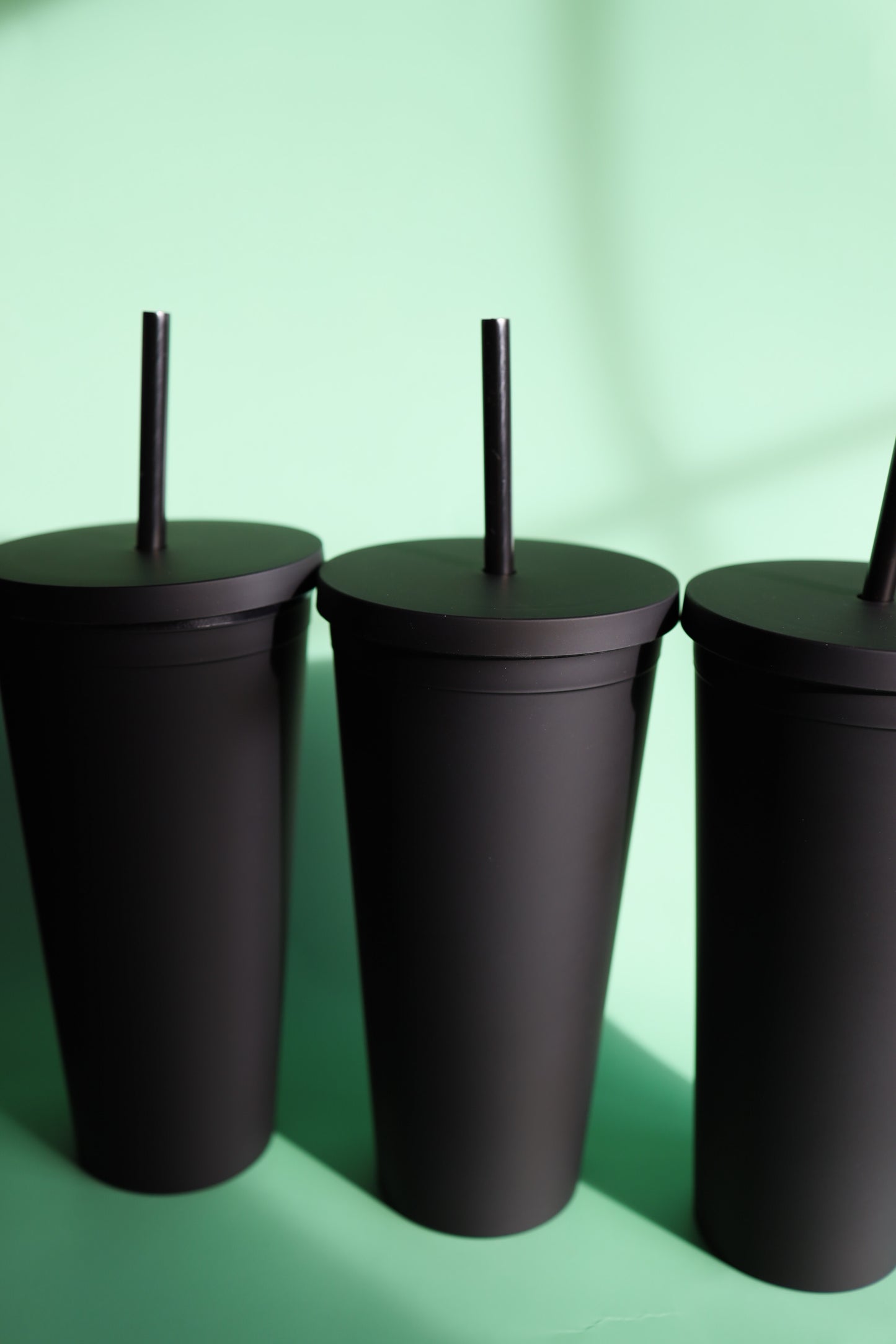 Black 22 oz classic tumbler