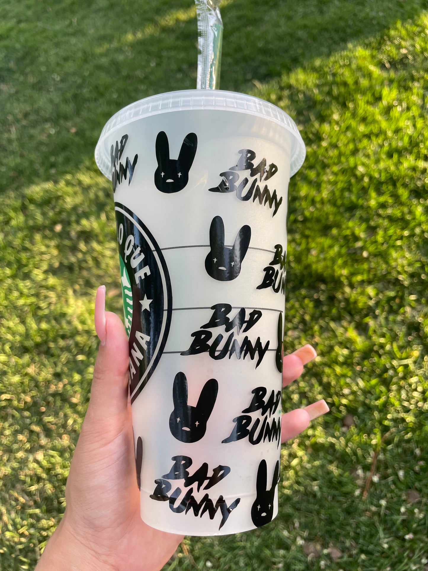 Bad Bunny YHLQMDLG  Cold Cup